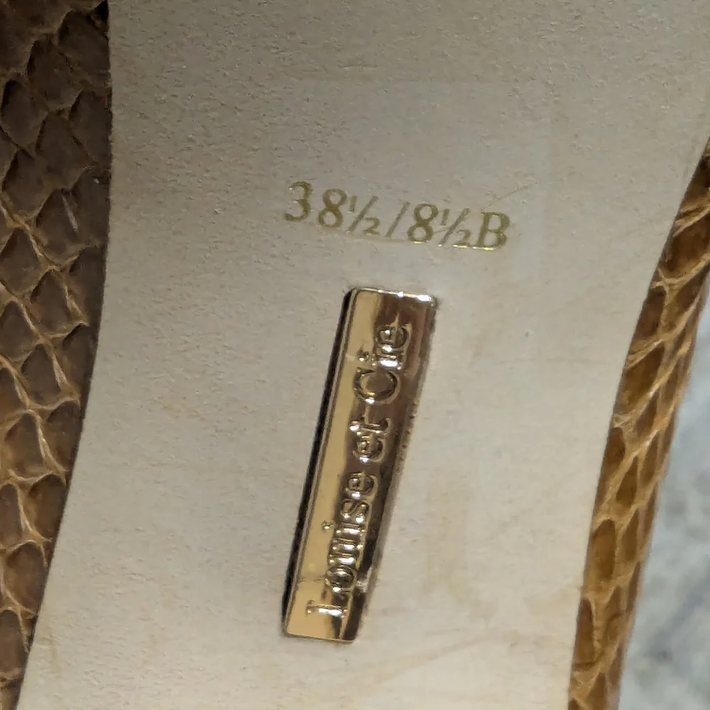 3/$30 Louise Et Cie Suede And Snakeskin Heals - Picture 7 of 7